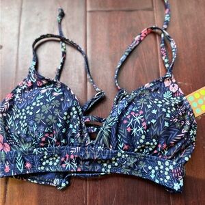 NWT Title Nine Bikini Top - size M